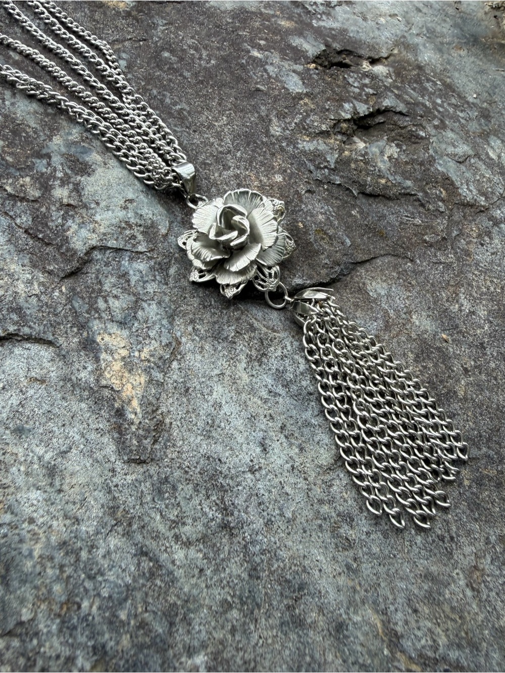 Vintage Sarah Coventry Silver Floral Tassel Rose Pendant Necklace